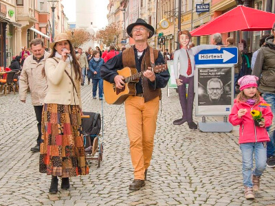 Ostern 2019 - Musik auf dem Ostermarkt 2019 Ostern 2019 - Musik auf dem Ostermarkt 2019